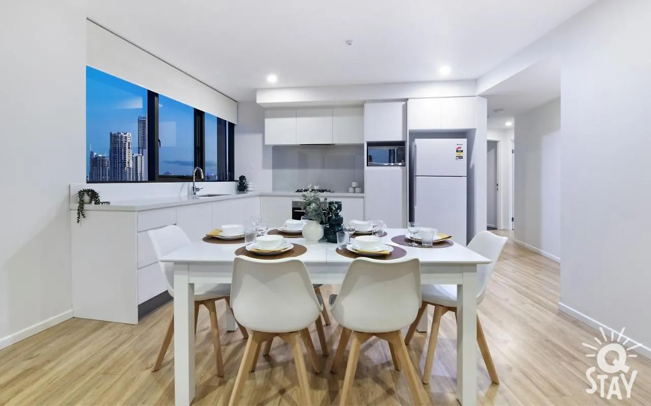Ruby - 3 Bedroom Family Apartment With Views! Gold Coast